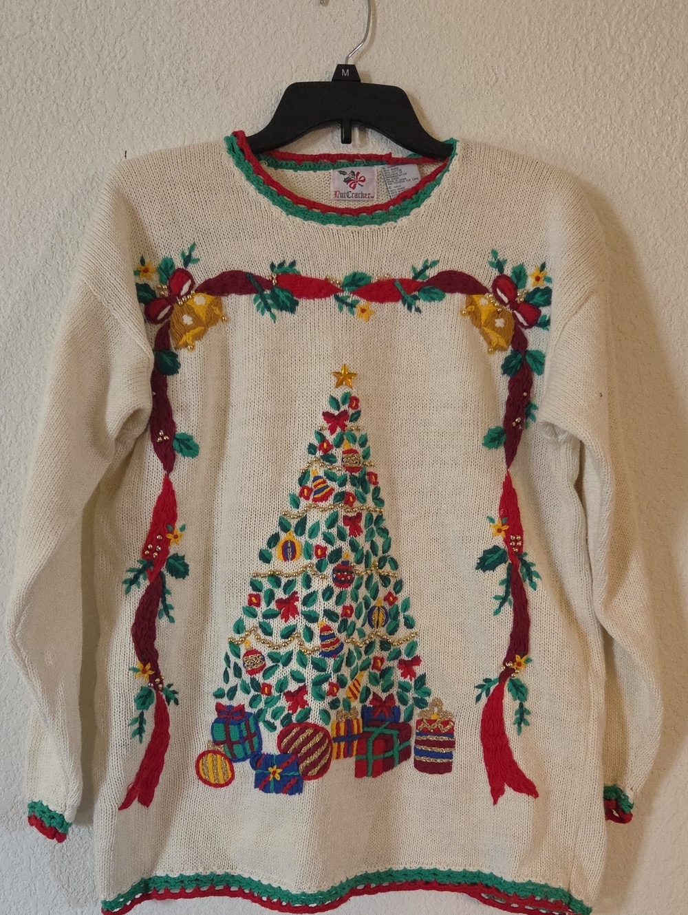 Vintage Nutcracker Embroidered Cream Crewneck Sweater with Tree Motif